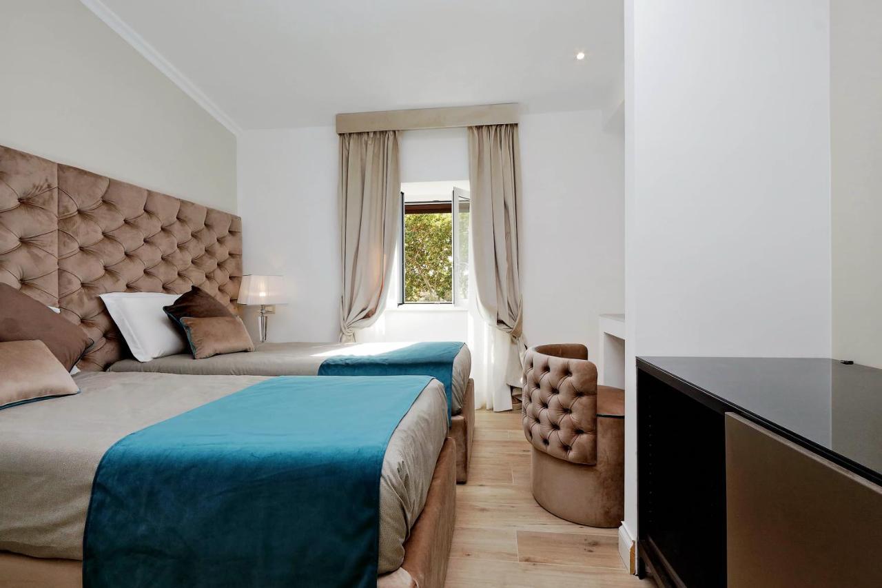 Superior Twin Room,977943721:JPEG